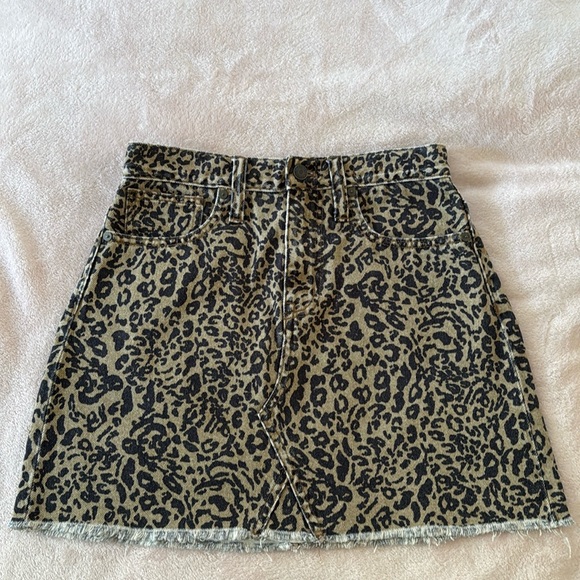 Madewell cheetah print short skirt - Picture 2 of 3